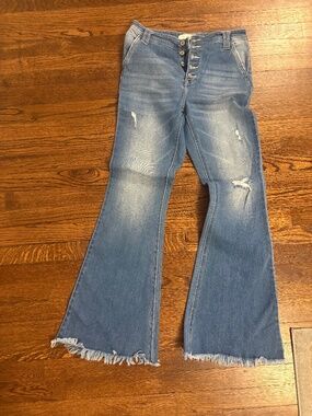 KanCan- High-Rise Button-Fly Flare Jeans- Size 28